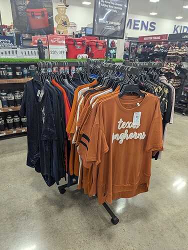 PXL_20251116_001928221