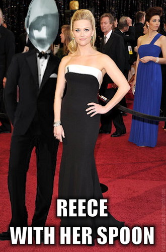 reese-with-her-spoon
