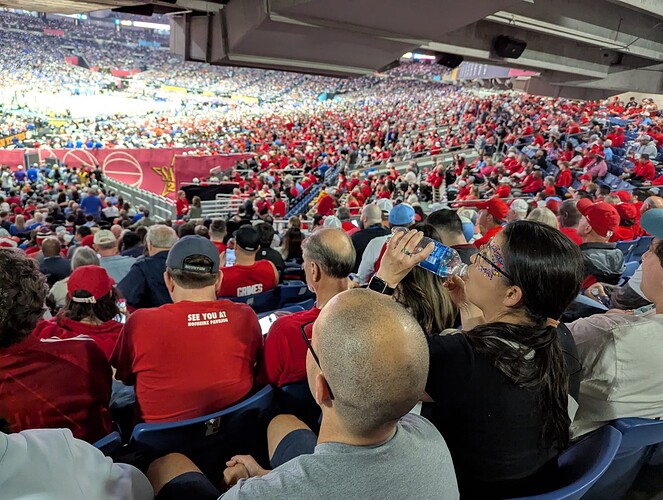PXL_20250405_234041098
