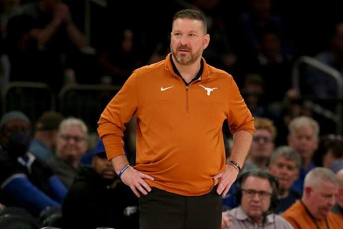 chris-beard-06fae796-801f-41e6-988e-b5d04c516e17