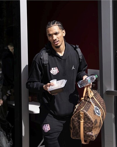 Screenshot_20260215_232108_Instagram