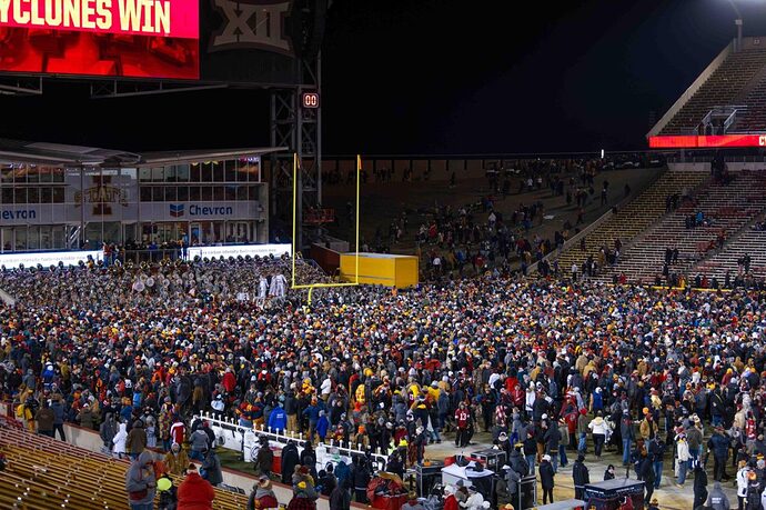 27-KansasStateSecondHalf-11.30.24-1200x800