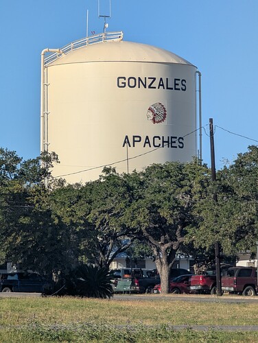 PXL_20251110_214303985